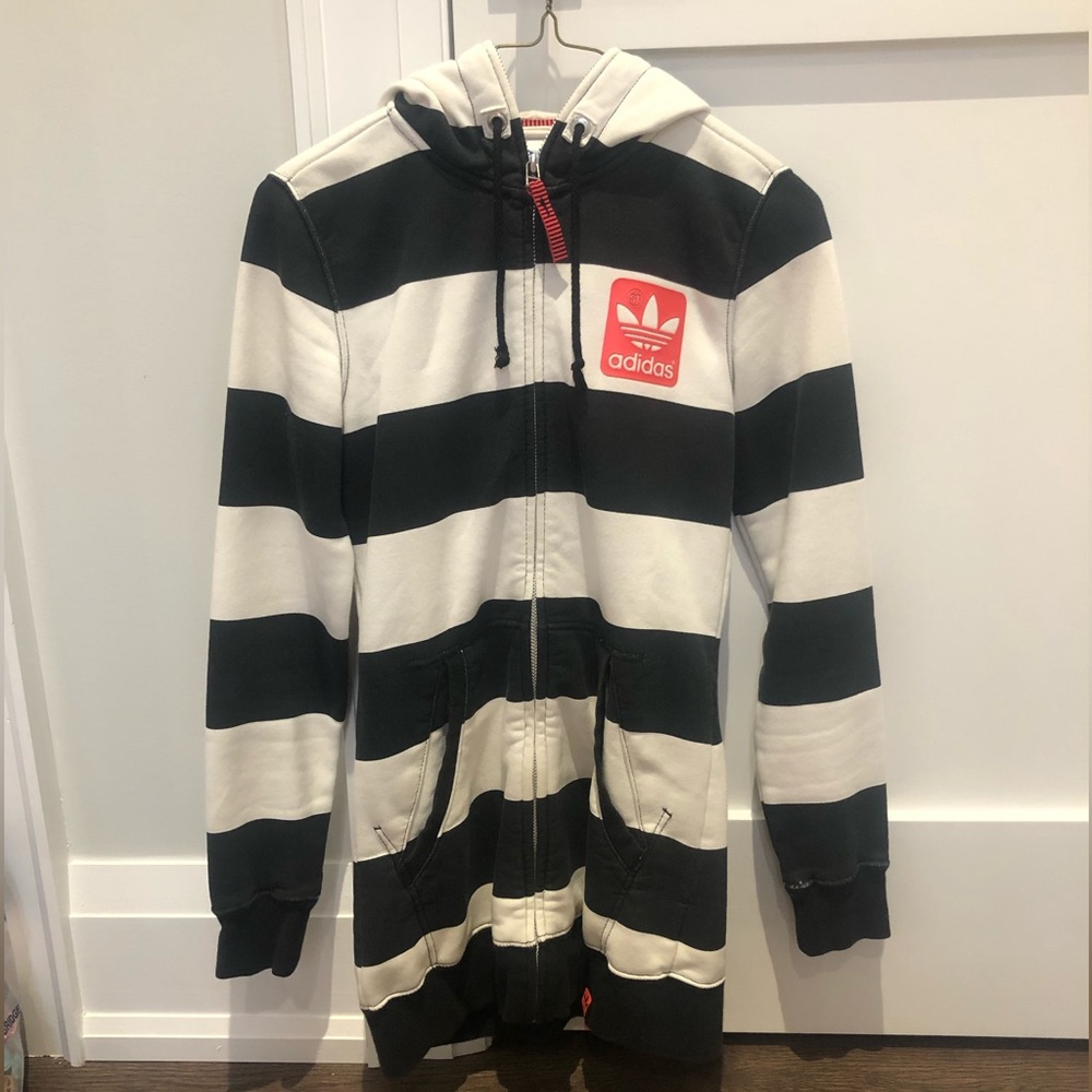 Adidas x-long sweater black and white stopped